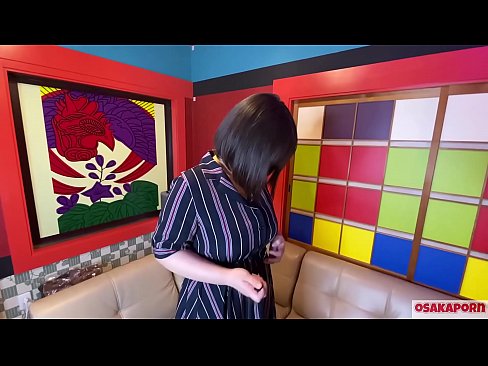 ❤️ Cutie Japanese nwere nnukwu nnụnnụ tit na-eji ihe ụmụaka egwuri egwu na-enwe mmekọahụ na-emetọ onwe ya ma nwee orgasm. Ọ na-ekwu na N'ajụjụ ọnụ banyere ya iberibe ahụmahụ. Nnukwu nnụnnụ tit na ọtụ ntutu na-asụ ude nke ukwuu. Osakaporn ❤️ Ihe gba ọtọ